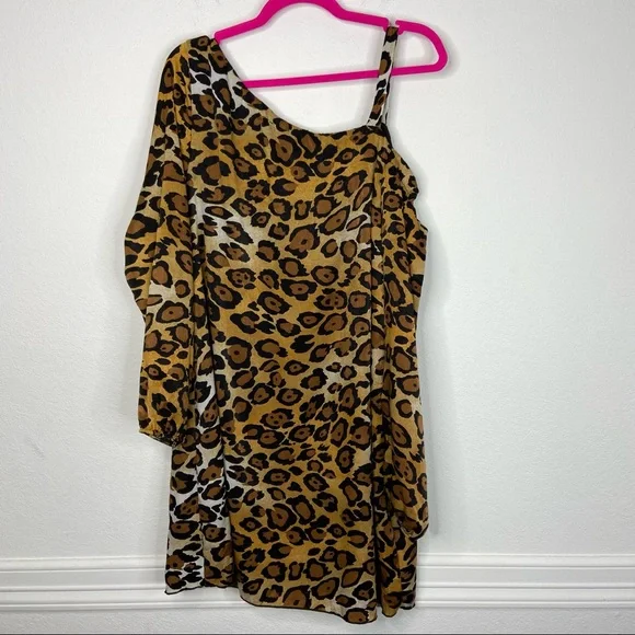 The Vanity Room Leopard Print Off-Shoulder Dress Size XLP - Picture 4 of 8